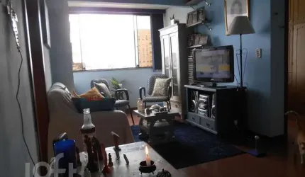 Apartamento com 2 quartos à venda na Rua Professora Ziláh Totta, 435, Passo das Pedras, Porto Alegre, 49 m2 por R$ 190.000
