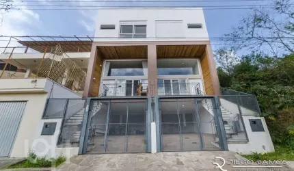 Casa com 3 quartos à venda na Rua Professor Luiz Antônio Lopes, 360, Morro Santana, Porto Alegre, 172 m2 por R$ 850.000