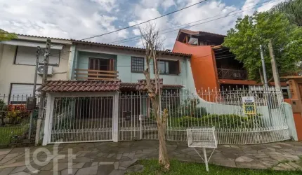 Casa com 4 quartos à venda na Rua Doutor Francisco da Cunha Corrêa, 16, Ipanema, Porto Alegre, 242 m2 por R$ 608.000