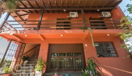 Casa com 4 quartos à venda na Avenida dos Prazeres, 886, Vila Jardim, Porto Alegre, 528 m2 por R$ 1.491.500