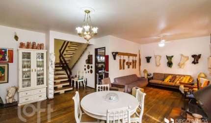 Casa com 4 quartos à venda na Avenida Otto Niemeyer, 3458, Cavalhada, Porto Alegre, 328 m2 por R$ 836.000
