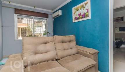 Apartamento com 3 quartos à venda na Rua Gomes de Freitas, 181, Vila Ipiranga, Porto Alegre, 58 m2 por R$ 309.000