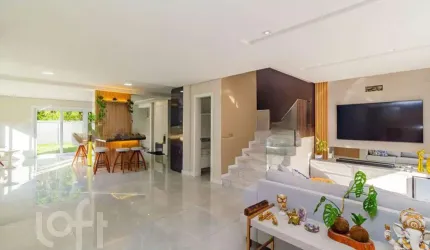 Casa em condomínio fechado com 3 quartos à venda na Rua Carlos Maximiliano Fayet, 430, Hípica, Porto Alegre, 180 m2 por R$ 990.000
