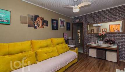 Casa com 3 quartos à venda na Rua Ademar Correia Silva, 51, Sarandi, Porto Alegre, 63 m2 por R$ 237.990