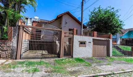 Casa com 4 quartos à venda na Acesso José da Silva Bernardo, 215, Jardim Itu Sabará, Porto Alegre, 202 m2 por R$ 350.000
