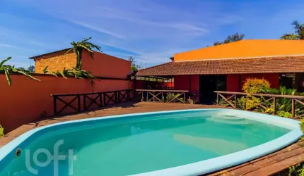 Casa com 3 quartos à venda na Rua Santa Mônica, 375, Ponta Grossa, Porto Alegre, 293 m2 por R$ 700.000