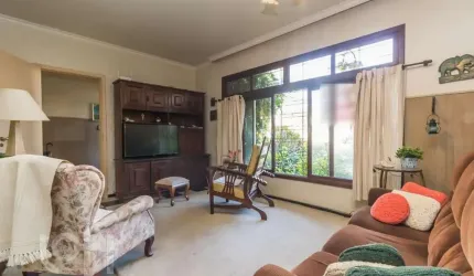 Casa com 6 quartos à venda na Travessa Trindade, 130, Jardim Lindóia, Porto Alegre, 411 m2 por R$ 1.800.000