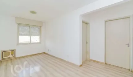 Apartamento com 2 quartos à venda na Rua Presidente Juarez, 21, São Sebastião, Porto Alegre, 57 m2 por R$ 220.000