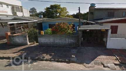 Casa com 4 quartos à venda na Rua Espir Rivaldo, 60, Morro Santana, Porto Alegre, 70 m2 por R$ 160.000