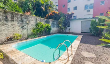Casa com 3 quartos à venda na Rua Coronel Feijó, 1089, Higienópolis, Porto Alegre, 255 m2 por R$ 770.000