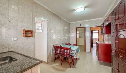 Casa em condomínio fechado com 5 quartos à venda na Rua Augusto dos Anjos, 11, Montanhão, São Bernardo do Campo, 279 m2 por R$ 451.000