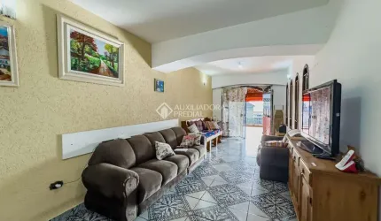 Casa com 4 quartos à venda na Visconde de Cairú, 495, Ferrazópolis, São Bernardo do Campo, 218 m2 por R$ 650.000