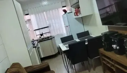 Casa com 3 quartos à venda na Rua dos Pinheiros, 82, Vila Jacuí, São Paulo, 32 m2 por R$ 220.000