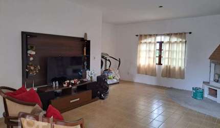 Casa em condomínio fechado com 4 quartos à venda na Angélica, 59, Jardim Clube de Campo, Santo André, 377 m2 por R$ 850.000