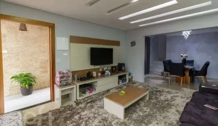 Casa com 3 quartos à venda na Rua Sedan, 549, Vila Metalúrgica, Santo André, 210 m2 por R$ 800.000
