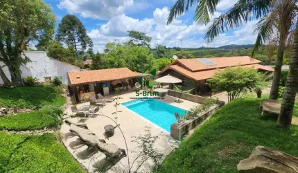 Chácara à Venda em Atibaia/SP – Excelente Estrutura e Acabamento