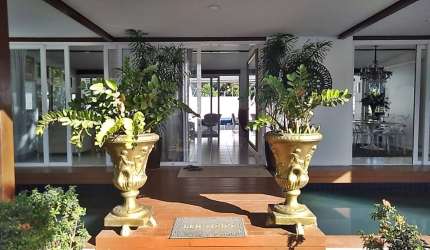 Vendo Linda Casa em Vilas do Atlântico. R$ 2.500.000,00