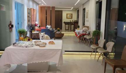 Vendo Linda Casa Recém reformada, Alphaville I. R$ 1.899.000,00.