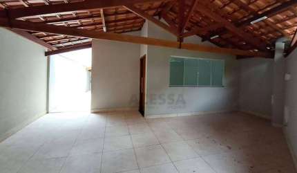Casa com 2 dormitórios à venda por R$ 350.000,00 - Jardim Planalto - Botucatu/SP