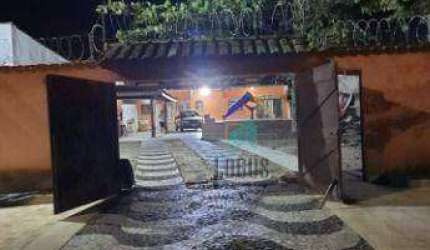 Sobrado com 3 dormitórios à venda, 150 m² por R$ 390.000,00 - Balneário Agenor de Campos - Mongaguá/SP