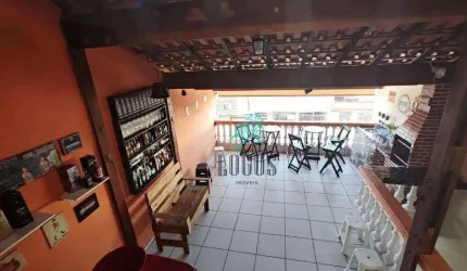 Sobrado bem distribuído com 185m² composto por 3 dormitórios sendo 1 suíte com varanda, à venda por R$ 345.000 - Alvarenga, SBC/SP