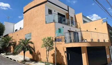 Sobrado IMPECÁVEL com 258m², composto por 3 dormitórios sendo 1 com suíte, à venda por R$ 2.600.000 - Olímpico, SCS/SP