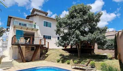 Casa com 3 quartos à venda, 230 m² por R$ 1.249.000 - Nova Gramado - Juiz de Fora/MG