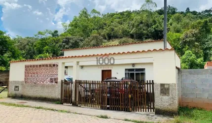 Permuta/vende casa Rosário de Minas, 3 quartos, 2 suítes, quintal e garagem R$ 199 mil reais.
