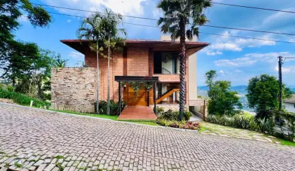 Casa 5 quartos - São Pedro