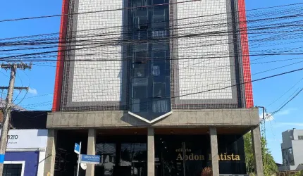 Sala comercial medindo 22,53m², localizada no Centro da Cidade de Joinville/SC.