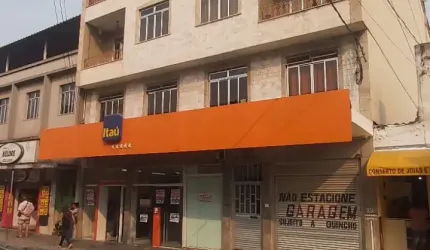 Excelente localização, na Rua principal do bairro Benfica