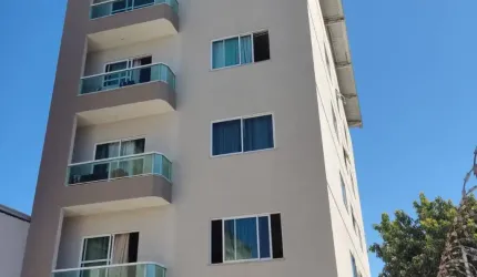 Excelente localização, amplo dois quartos com garagem