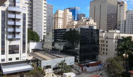 Apartamento na Bela Vista com 2 Suítes, 2 vagas de garagem