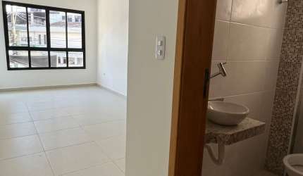 More  em casa duplex, 3 dormitórios, em bairro tranquilo