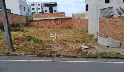 Terreno de 240m² em excelente localização no bairro Jadir Marinho