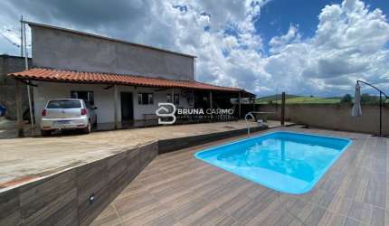 Chácara em Pinheiros com piscina, com 1.000m² e poço artesiano!