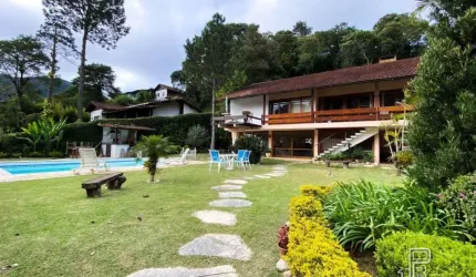 Casa à venda, 224 m² por R$ 1.750.000,00 - Comary - Teresópolis/RJ