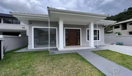 Casa à venda, 178 m² por R$ 1.060.000,00 - Albuquerque - Teresópolis/RJ