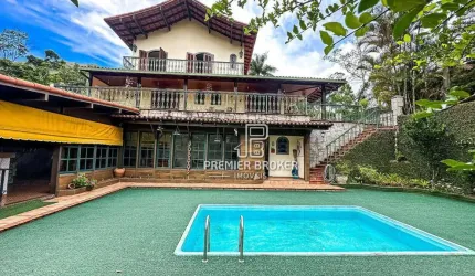 Casa à venda, 263 m² por R$ 1.300.000,00 - Bom Retiro - Teresópolis/RJ