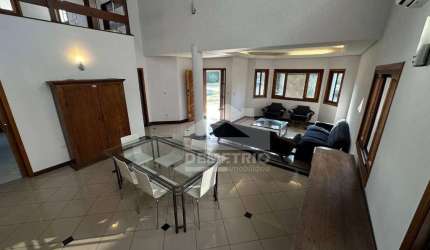 Casa com 3 dormitórios, 252 m² - venda por R$ 1.690.000,00 ou aluguel por R$ 6.687,75/mês - Condomínio Village Taubaté - Taubaté/SP