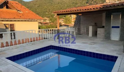 Oportunidade de morar em uma ótima casa em excelente localização, perto de todo o comercio de São Francisco.