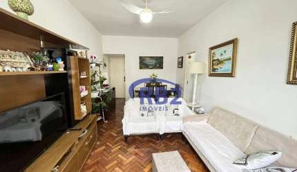 Apartamento de 2 quartos com vaga na Rua Paulo Alves