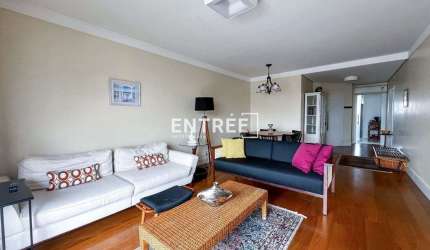 Apartamento MOBILIADO com 3 Quartos (sendo 2 Suítes) e 2 Vagas - Centro