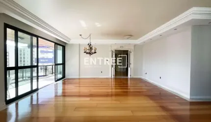 Apartamento 3 Quartos (2 Suítes) e 3 Vagas - Centro