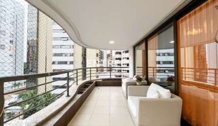 Apartamento 4 Quartos e 3 Vagas - Centro