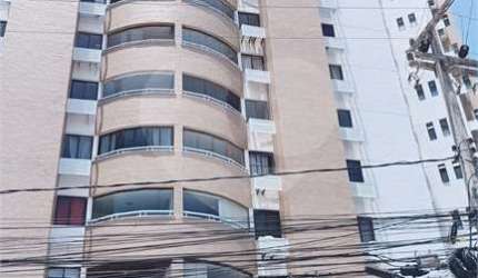Apartamento com 3 quartos à venda em De Lourdes - CE