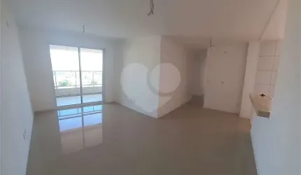 Apartamento com 3 quartos à venda em Engenheiro Luciano Cavalcante - CE