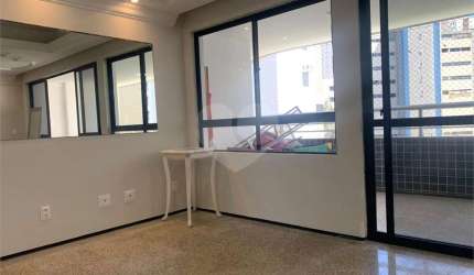 Apartamento com 3 quartos à venda em Cocó - CE
