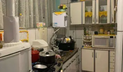 Sobrado com 2 dormitórios à venda, 84 m² por R$ 160.000,00 - Piraporinha - Diadema/SP