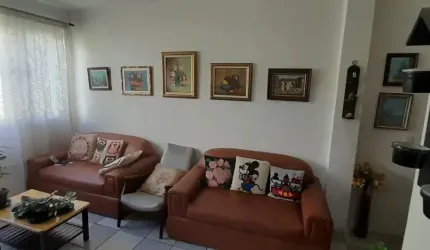 Vende - se ótimo  apartamento BNH  Chácara  Flora